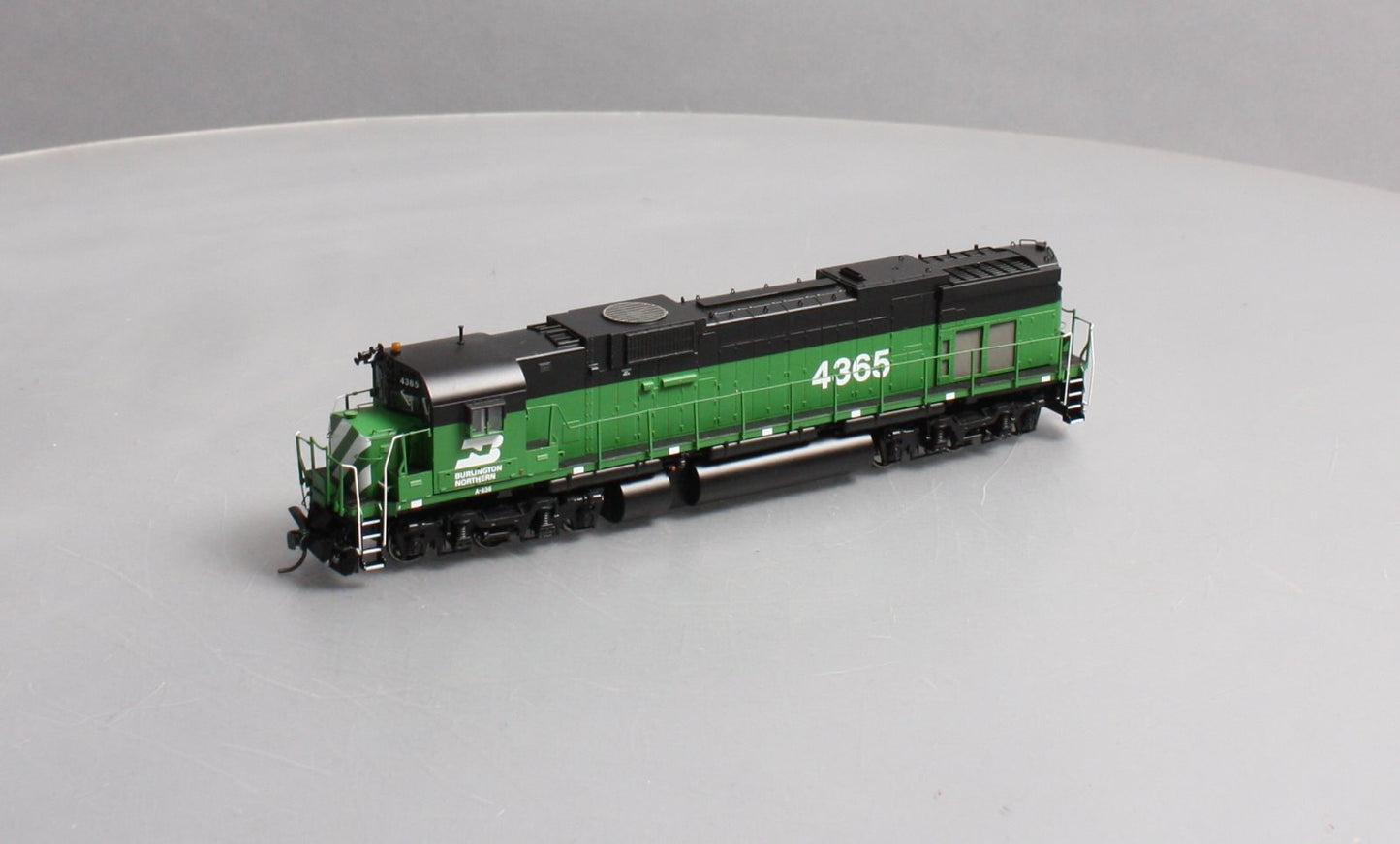 Bowser 24389 HO Scale Burlington Northern ALCO Century C-636 Diesel Engine #4365