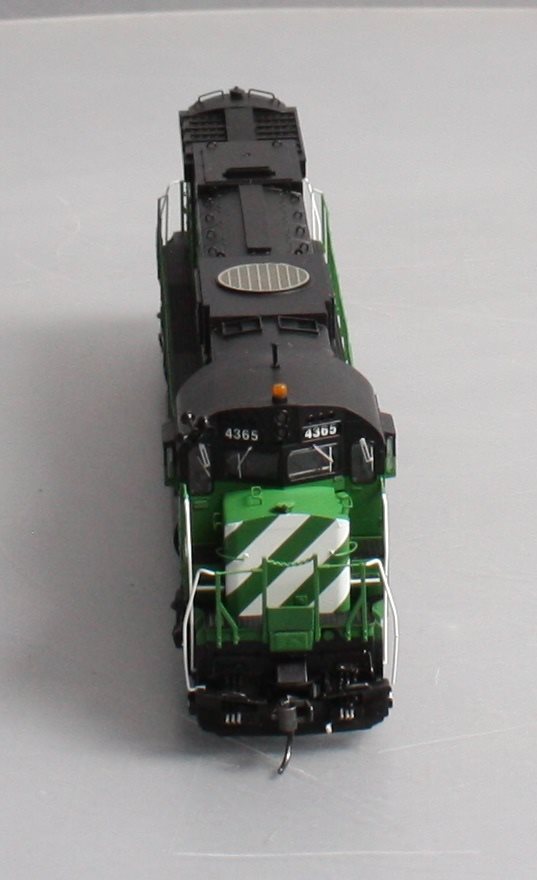 Bowser 24389 HO Scale Burlington Northern ALCO Century C-636 Diesel Engine #4365