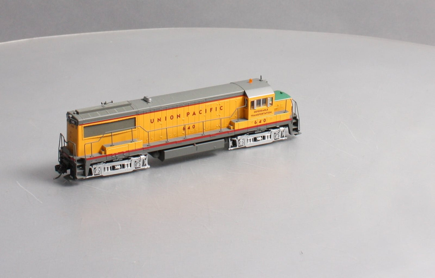 Bowser 24567 HO Scale Union Pacific U-25B Phase II Diesel Engine #640