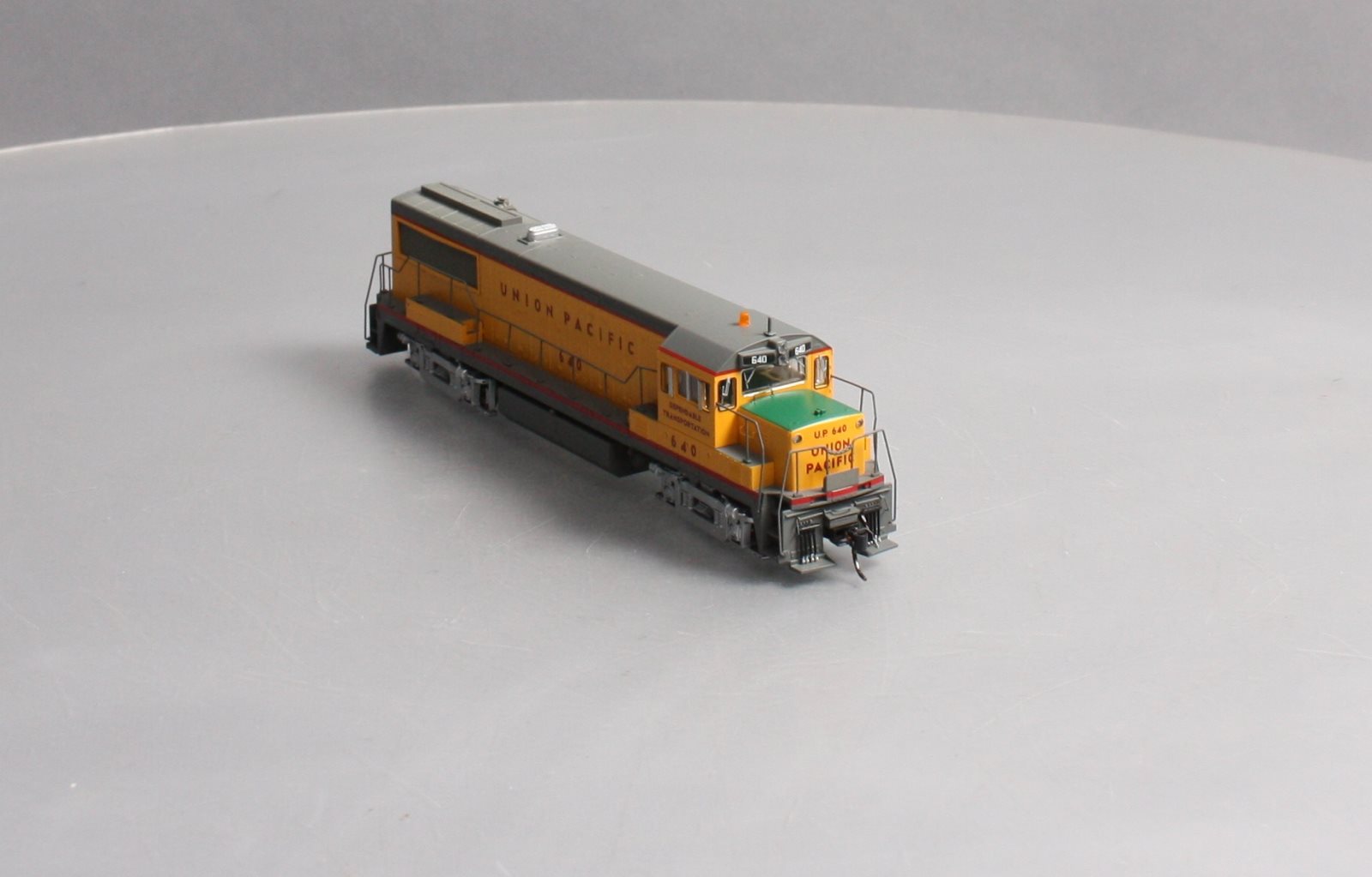 Bowser 24567 HO Scale Union Pacific U-25B Phase II Diesel Engine #640