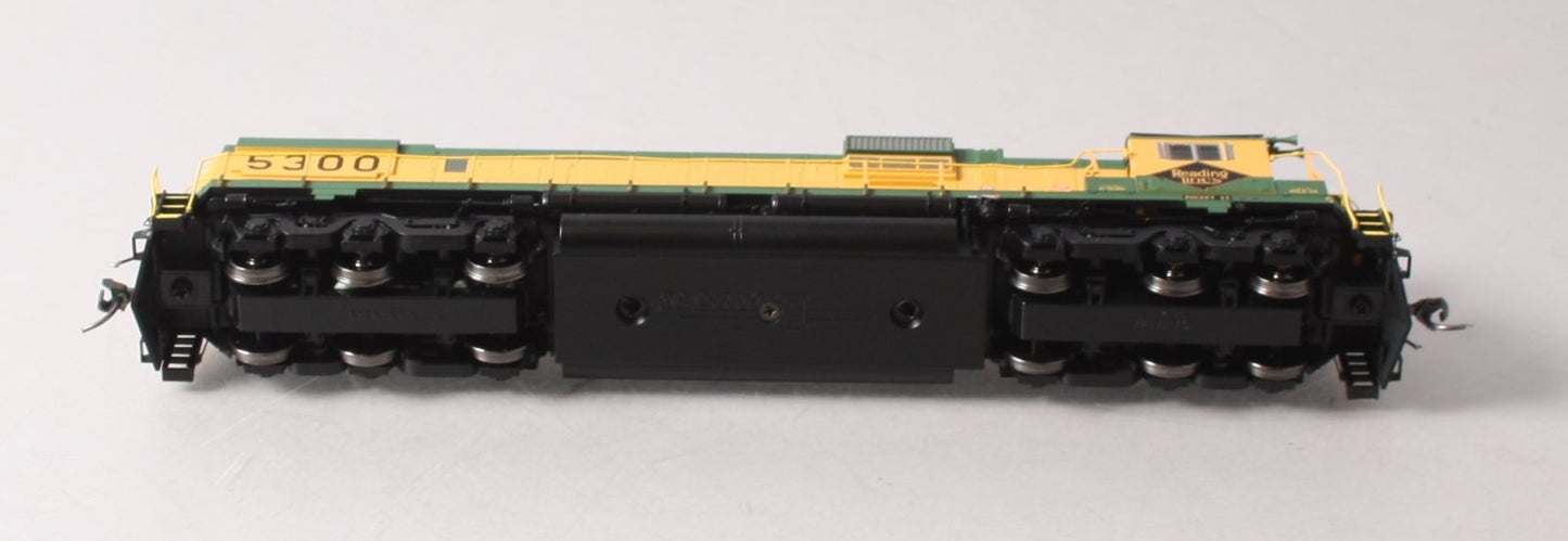 Bowser 23691 HO Reading Executive Line Diesel Alco C630 w/Tri-Mount #5300