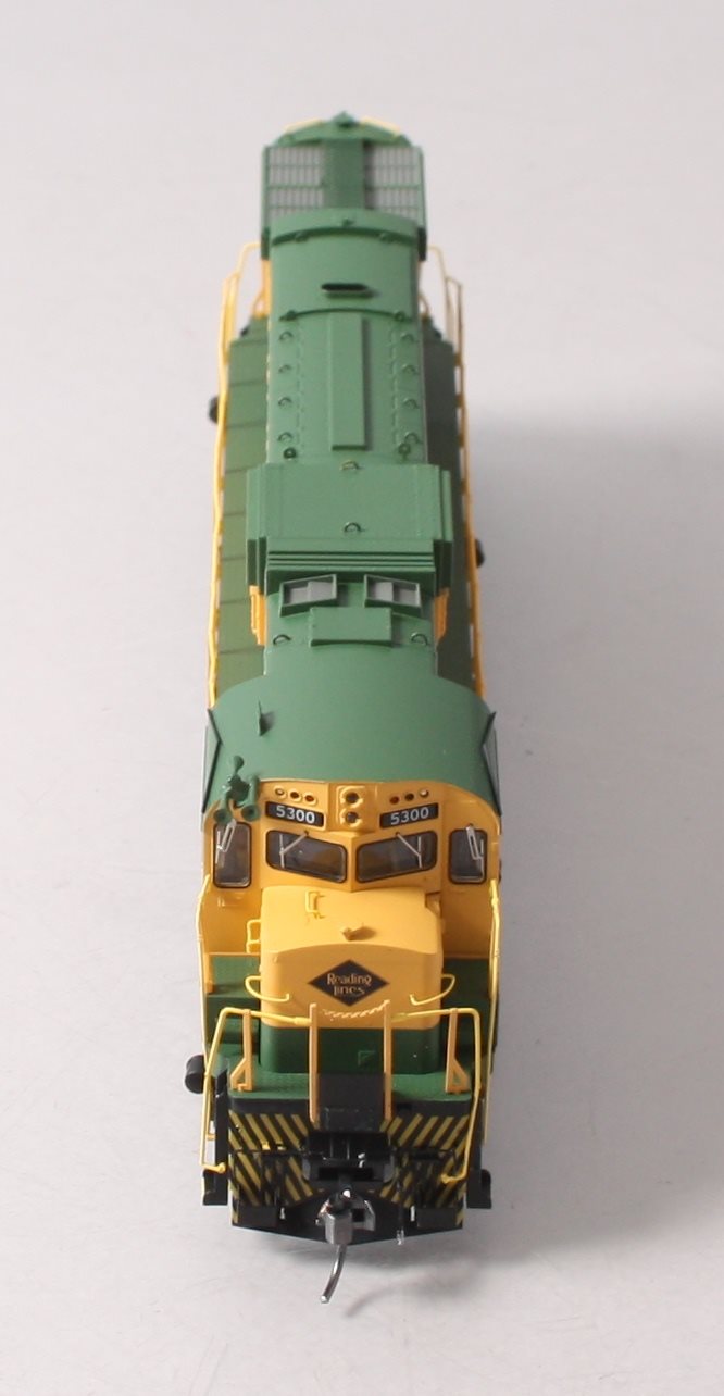 Bowser 23691 HO Reading Executive Line Diesel Alco C630 w/Tri-Mount #5300
