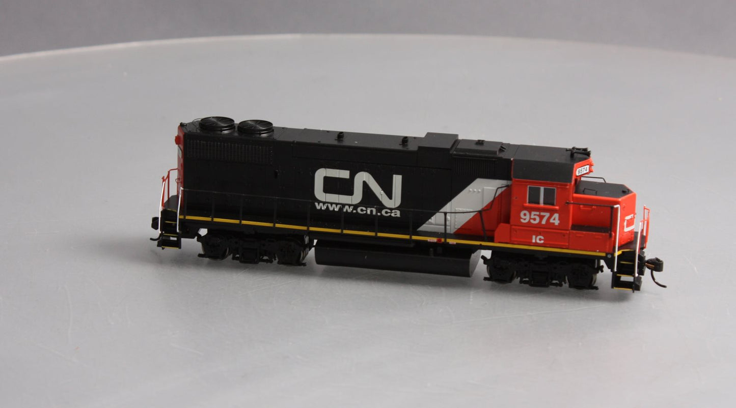 Athearn 29219 HO Canadian National CP38-2 Diesel Locomotive #9574