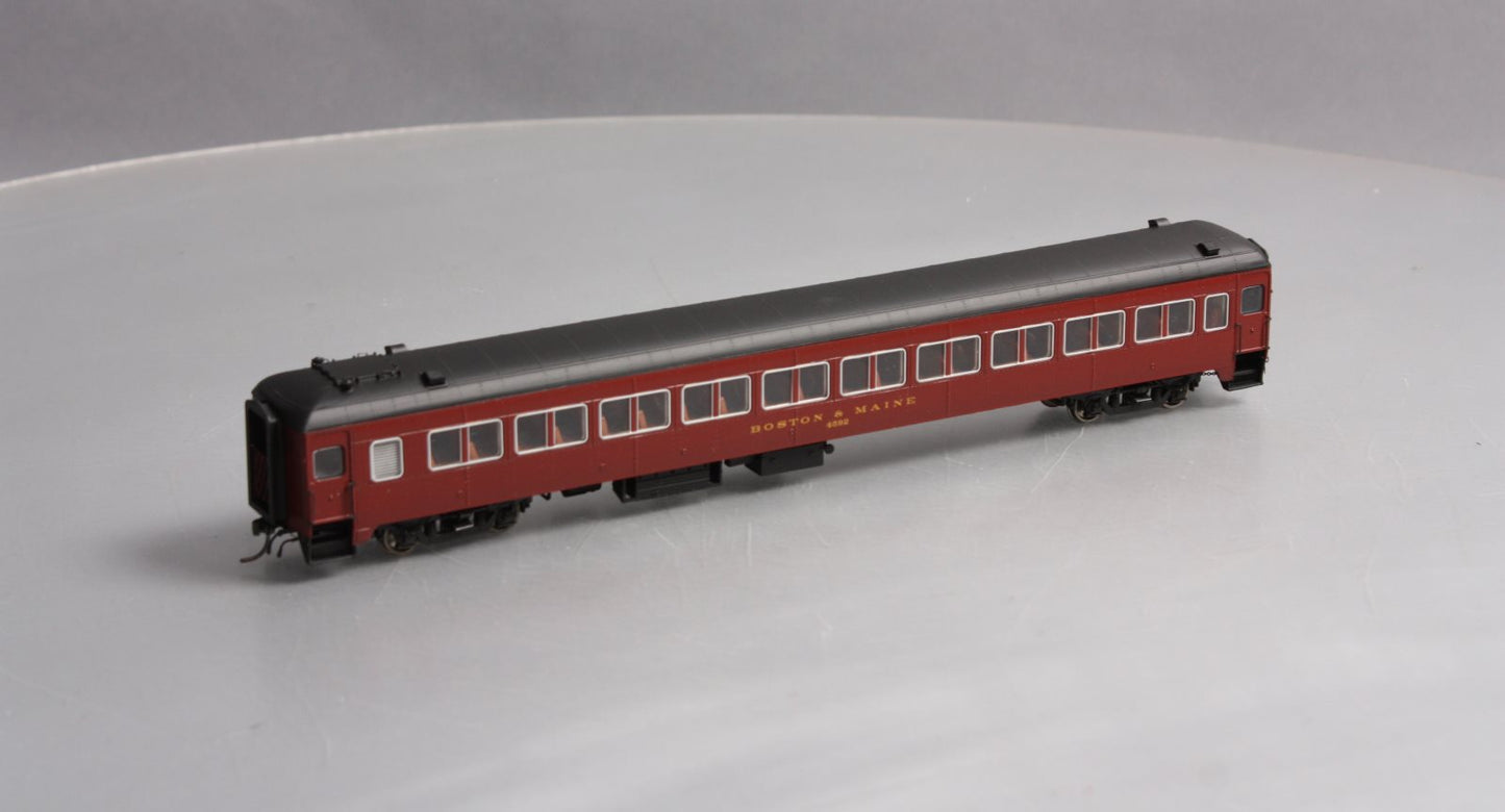 Rapido Trains 109051 HO Boston & Maine PS Osgood-Bradley 10-Window Coach #4592