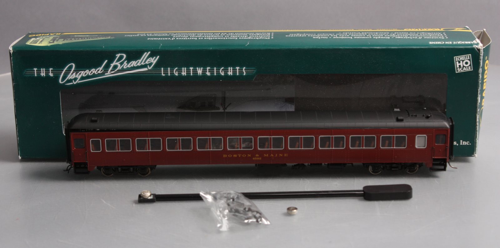 Rapido Trains 109051 HO Boston & Maine PS Osgood-Bradley 10-Window Coach #4592