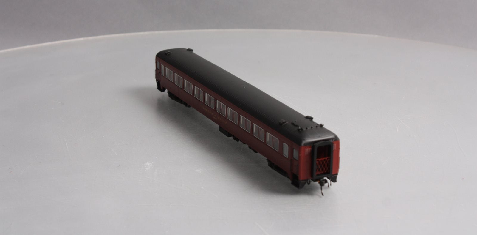 Rapido Trains 109050 HO Boston & Maine PS Osgood-Bradley 10-Window Coach #4587