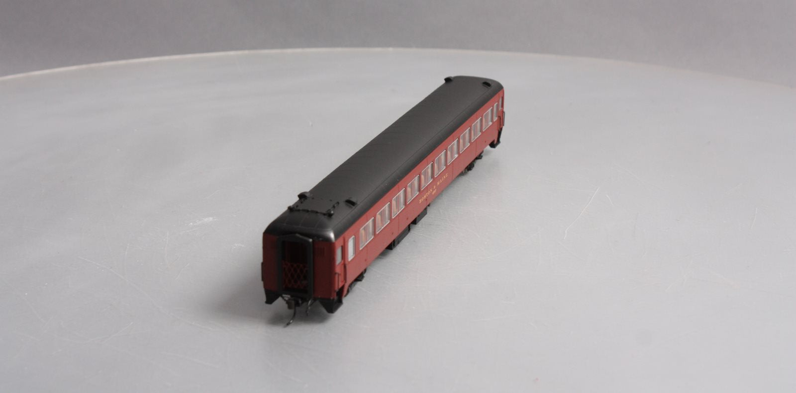 Rapido Trains 109050 HO Boston & Maine PS Osgood-Bradley 10-Window Coach #4587
