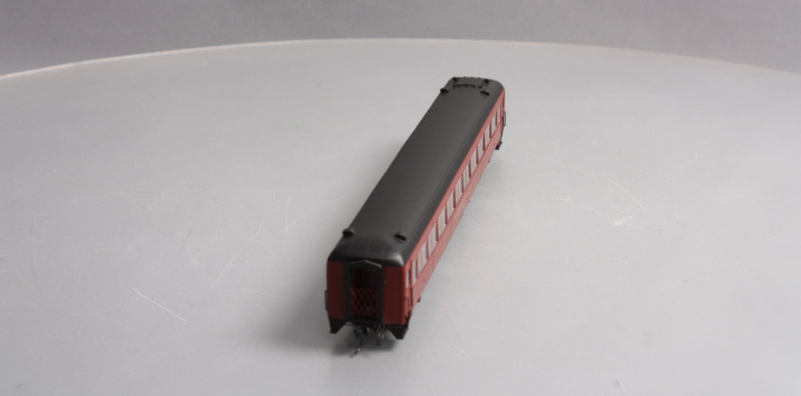 Rapido Trains 109050 HO Boston & Maine PS Osgood-Bradley 10-Window Coach #4587