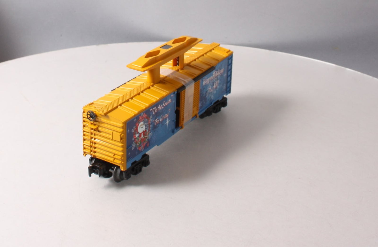 Lionel 6-84340 O Santa and Snowman Operating Boxcar