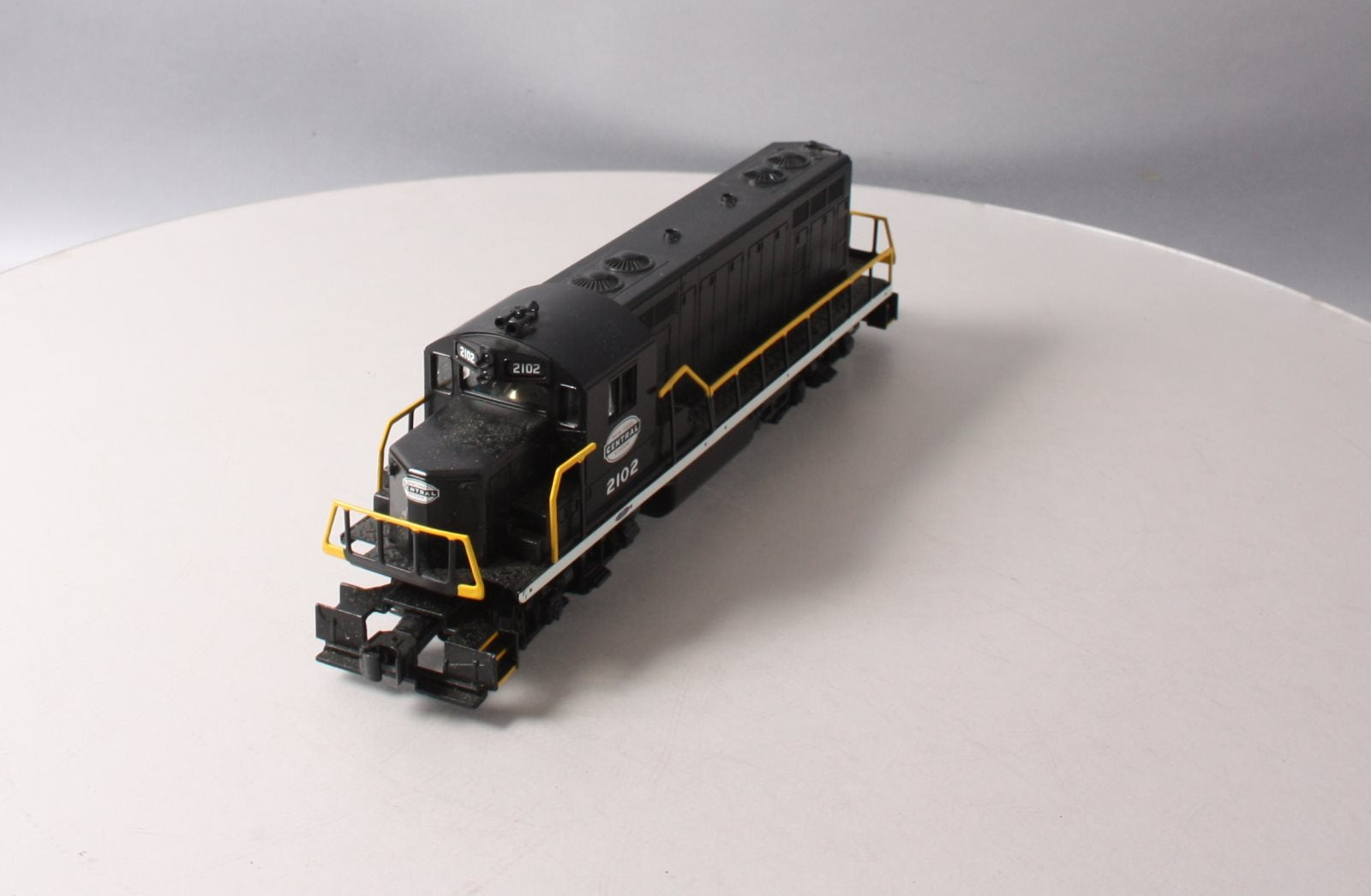 Lionel 6-82172 O Gauge NYC LionChief+ GP-20 Diesel Locomotive #2102