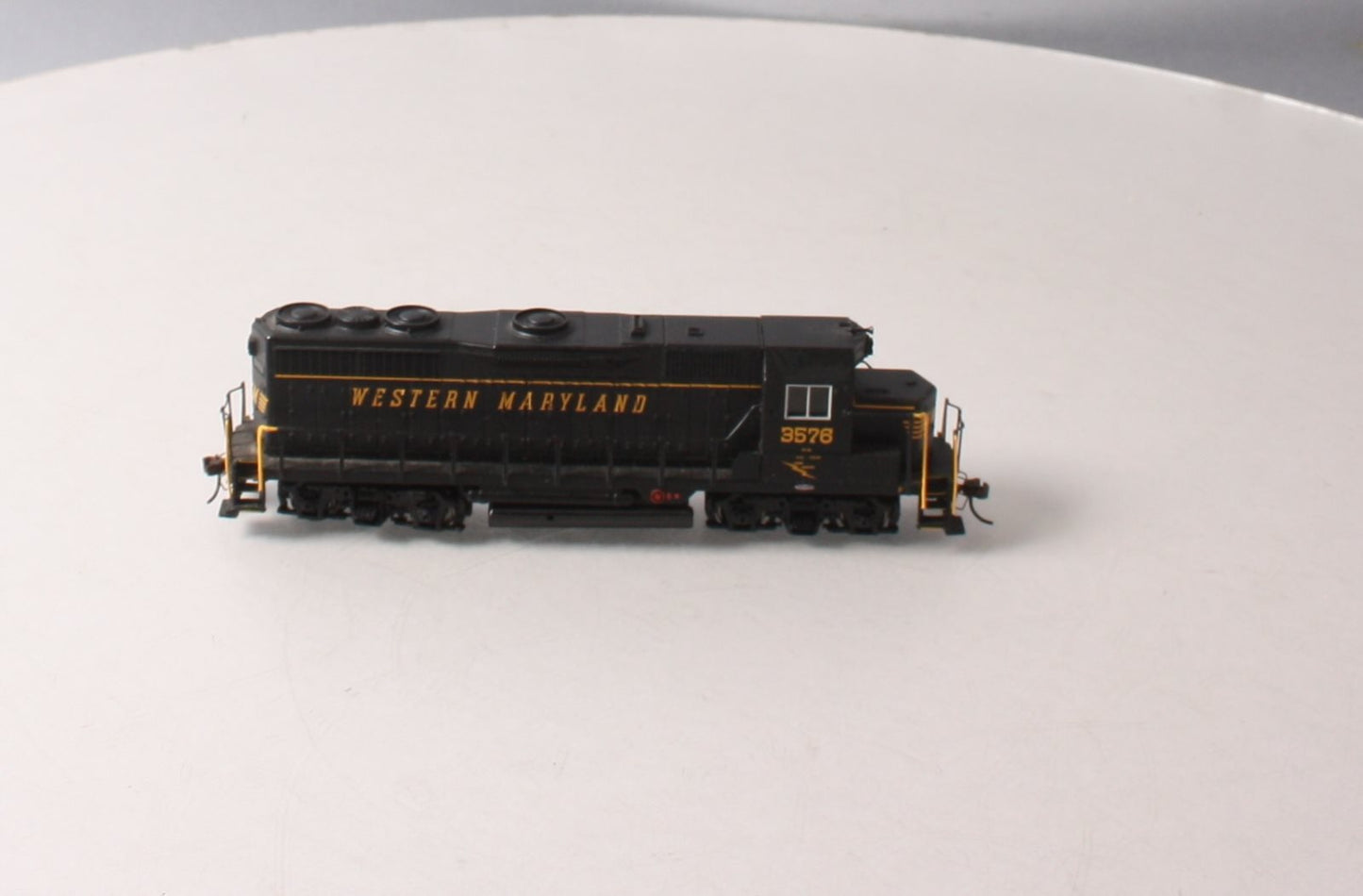Bachmann 60707 HO Western Maryland EMD GP35 Diesel Locomotive w/DCC #3576
