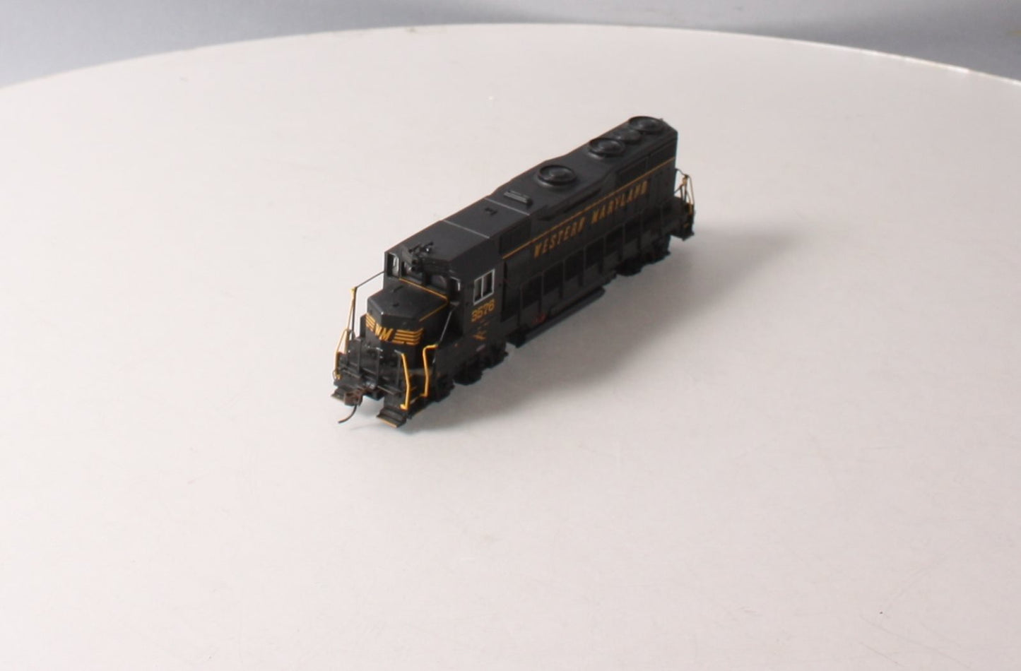 Bachmann 60707 HO Western Maryland EMD GP35 Diesel Locomotive w/DCC #3576