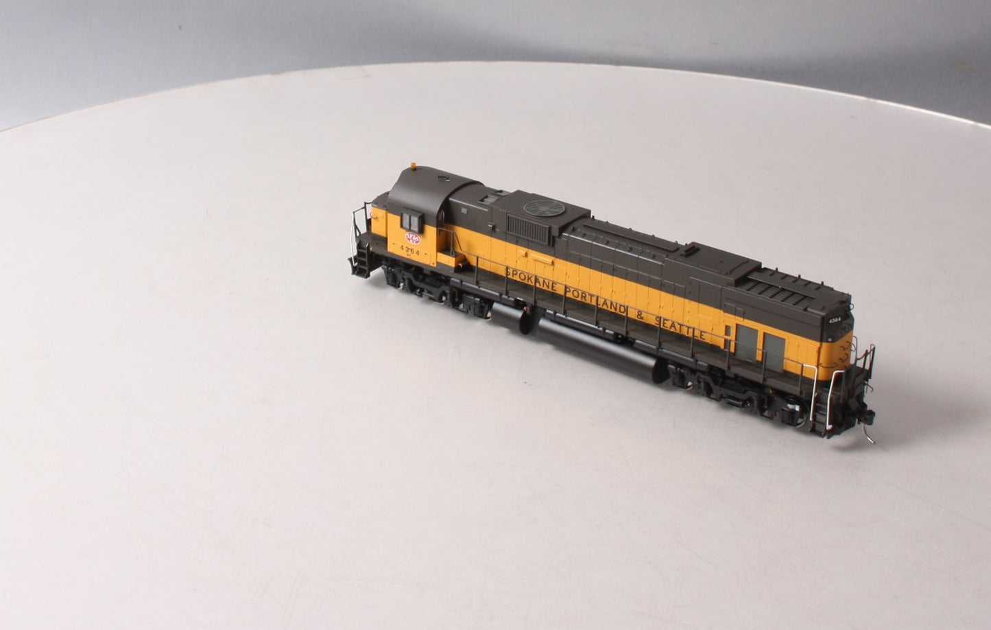 Bowser 23591 HO C636, SP&S/BN #4364