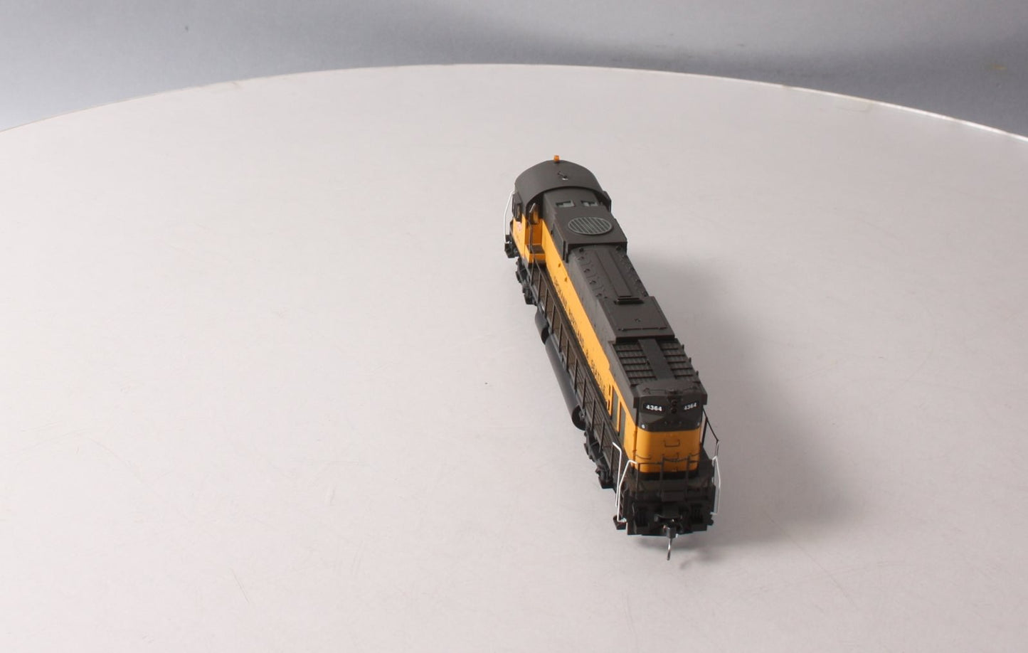 Bowser 23591 HO C636, SP&S/BN #4364