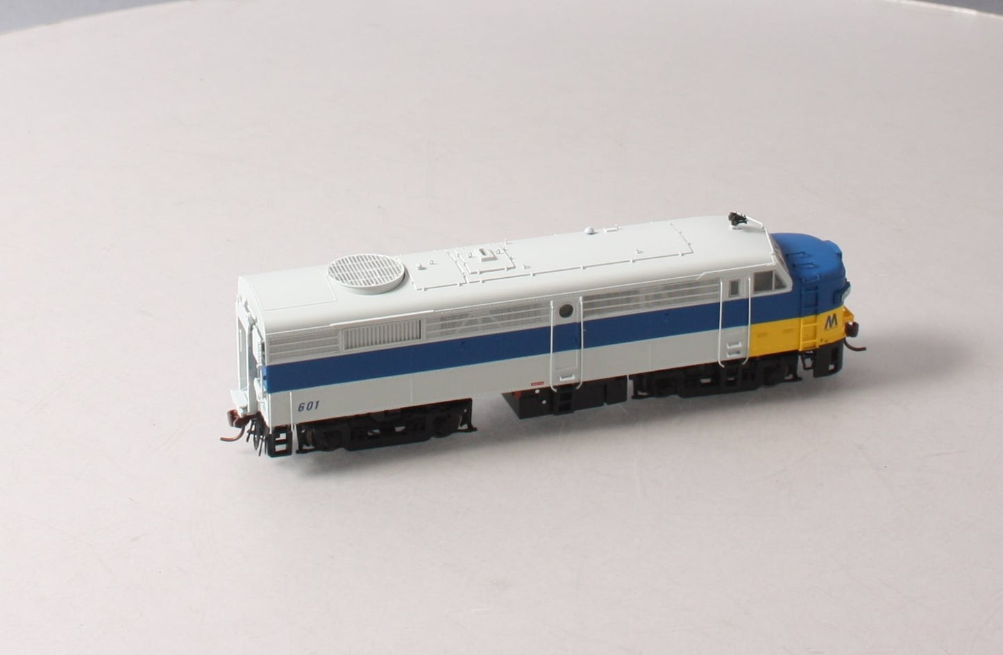 Rapido Trains 21069 HO Long Island Alco FA-2 Diesel Locomotive Standard DC #601