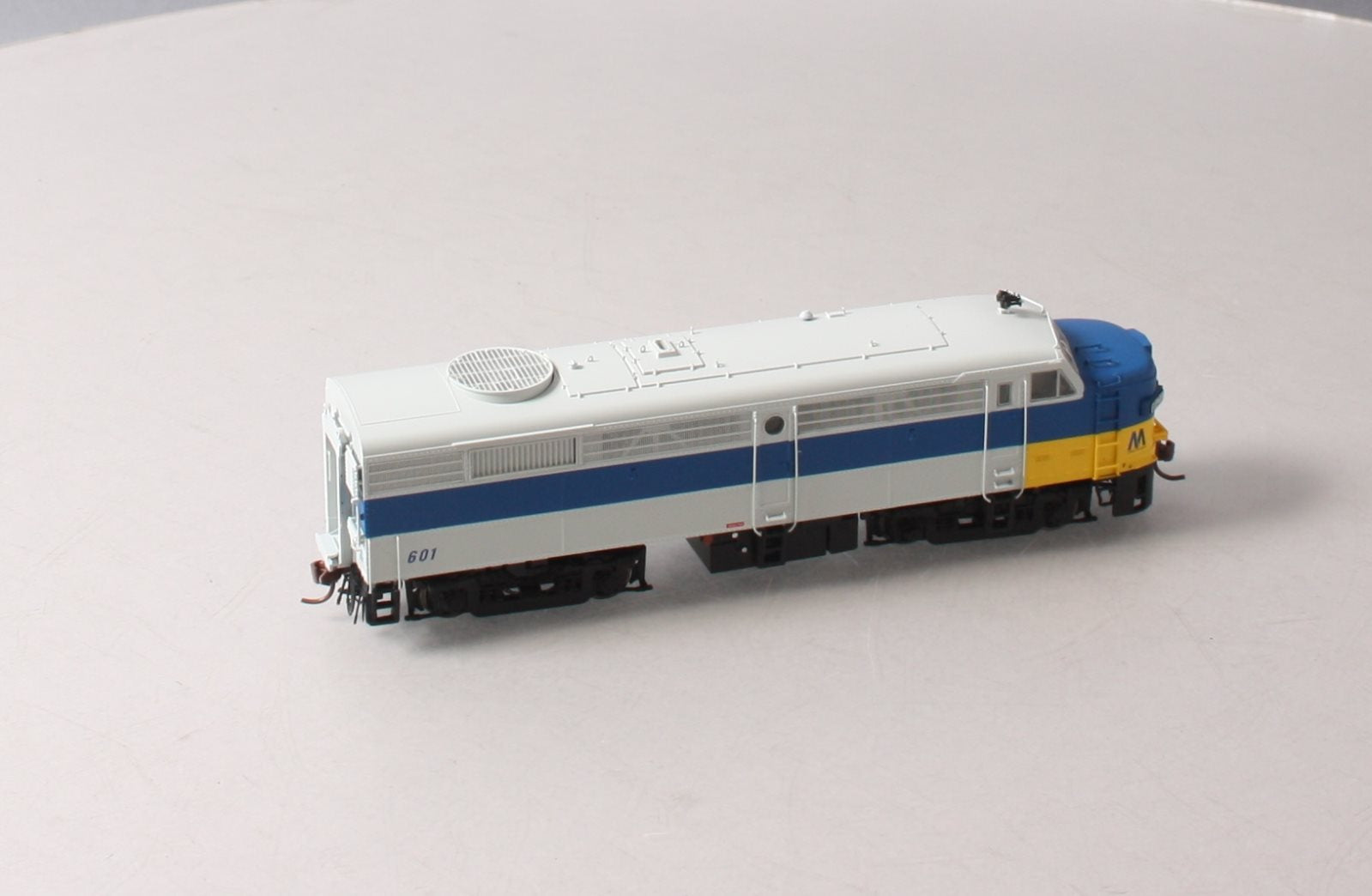Rapido Trains 21069 HO Long Island Alco FA-2 Diesel Locomotive Standard DC #601