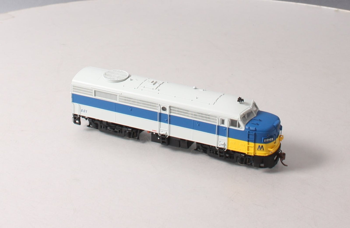 Rapido Trains 21069 HO Long Island Alco FA-2 Diesel Locomotive Standard DC #601