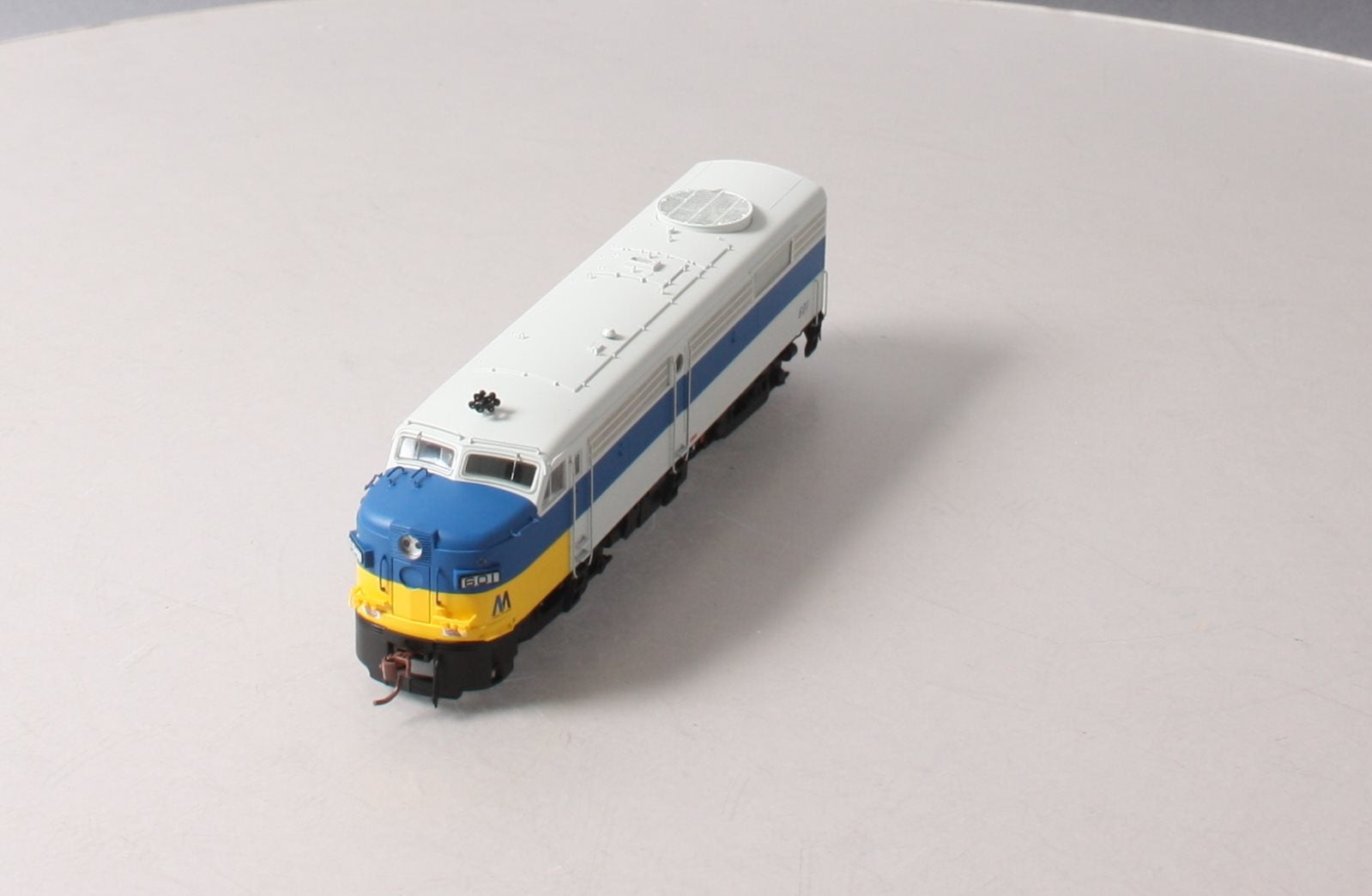 Rapido Trains 21069 HO Long Island Alco FA-2 Diesel Locomotive Standard DC #601