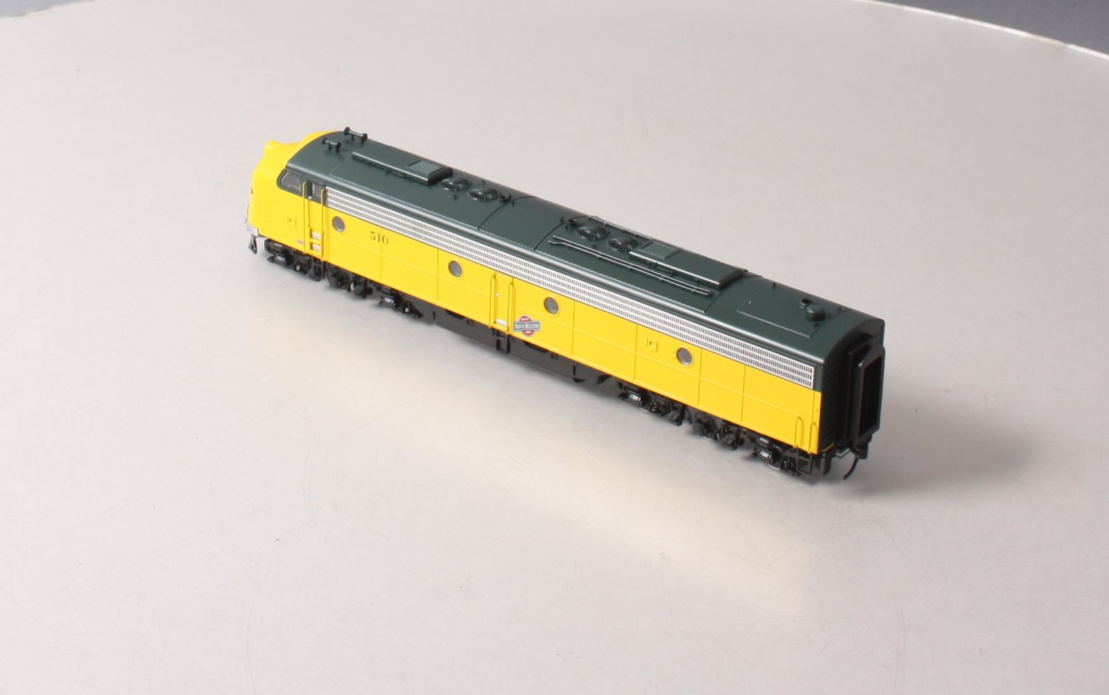 Broadway Limited 2750 HO C&NW EMD E8A Diesel Locomotive #510 Paragon2™ Series