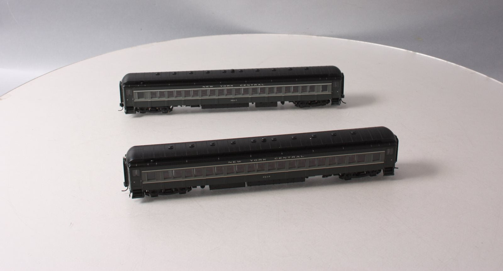 Broadway Limited 6441 HO New York Central 80' Passenger Coach Set B (Set of 2)