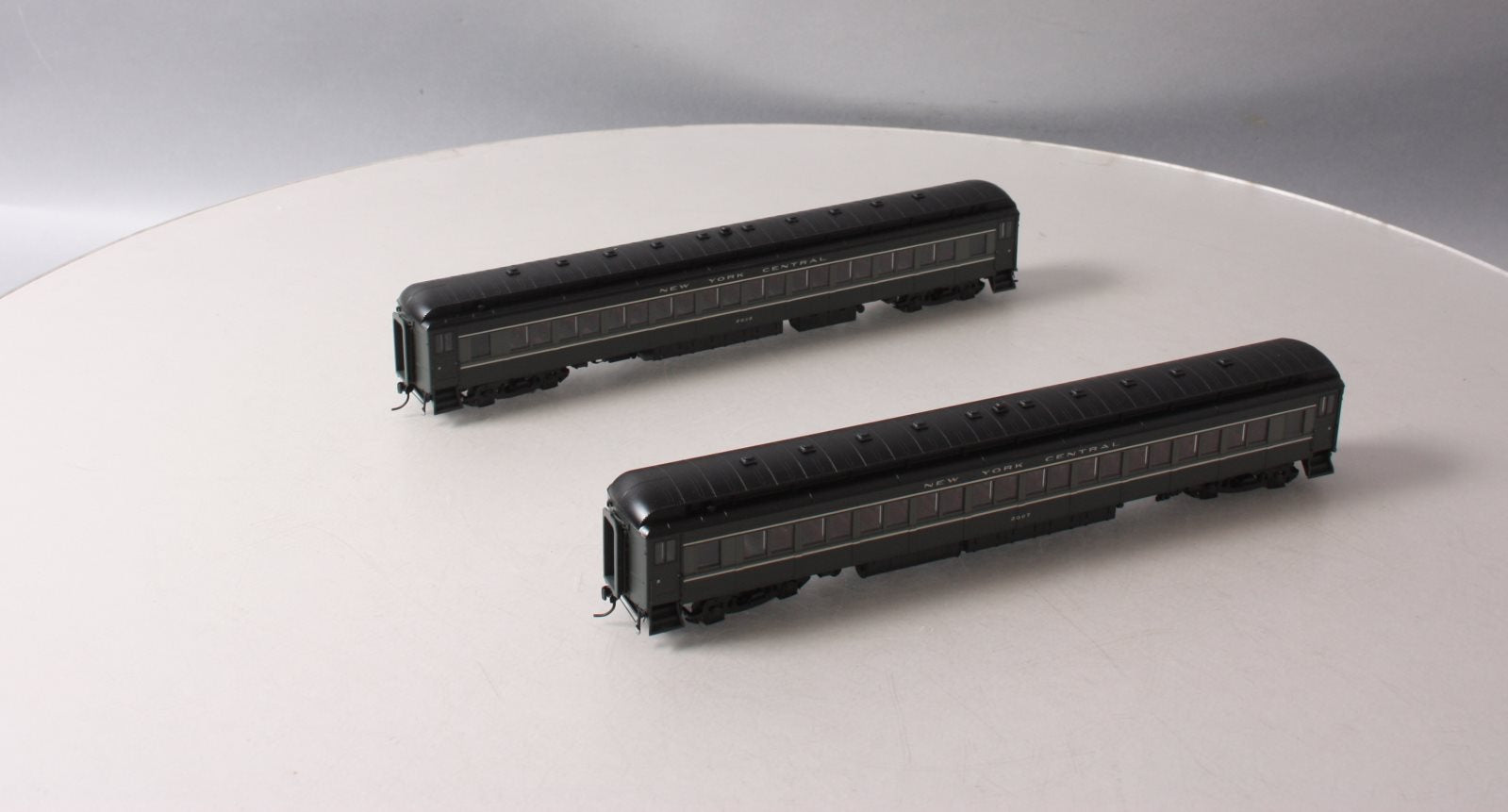 Broadway Limited 6441 HO New York Central 80' Passenger Coach Set B (Set of 2)