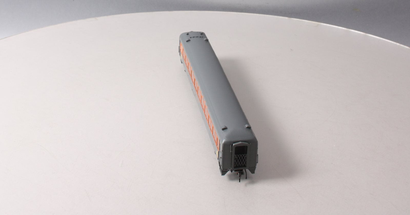 Rapido Trains 109067 HO Long Island Rail Road Lightweight 10-Window Coach (3)