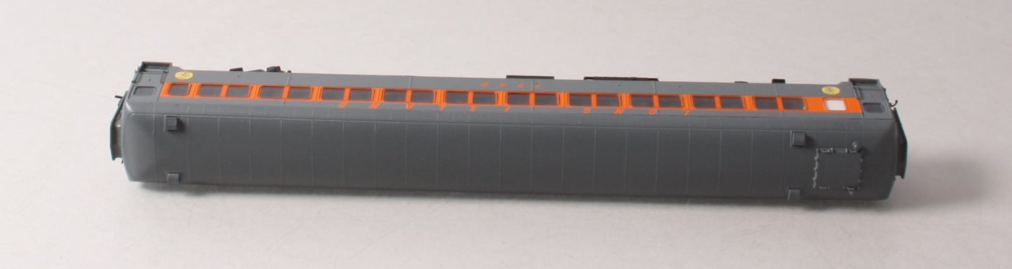 Rapido Trains 109067 HO Long Island Rail Road Lightweight 10-Window Coach (3)