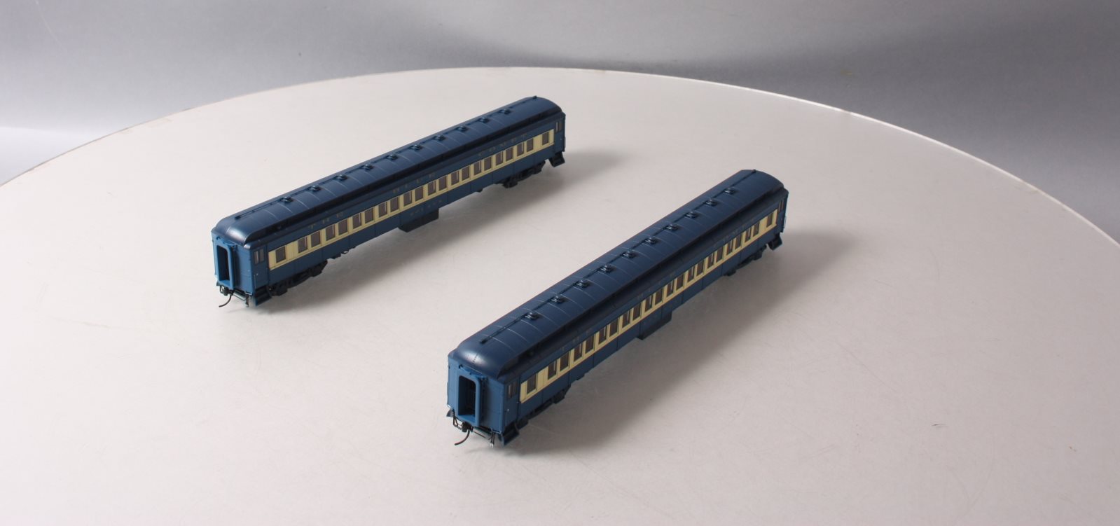 鉄道模型　HOゲージ 1/87 SJ B5B 4893 2nd Class Passenger Coach Blue/Black V.2 [46205401] Broadway Limited 6436 HO CNJ 80' Passenger Coach Set A (Set