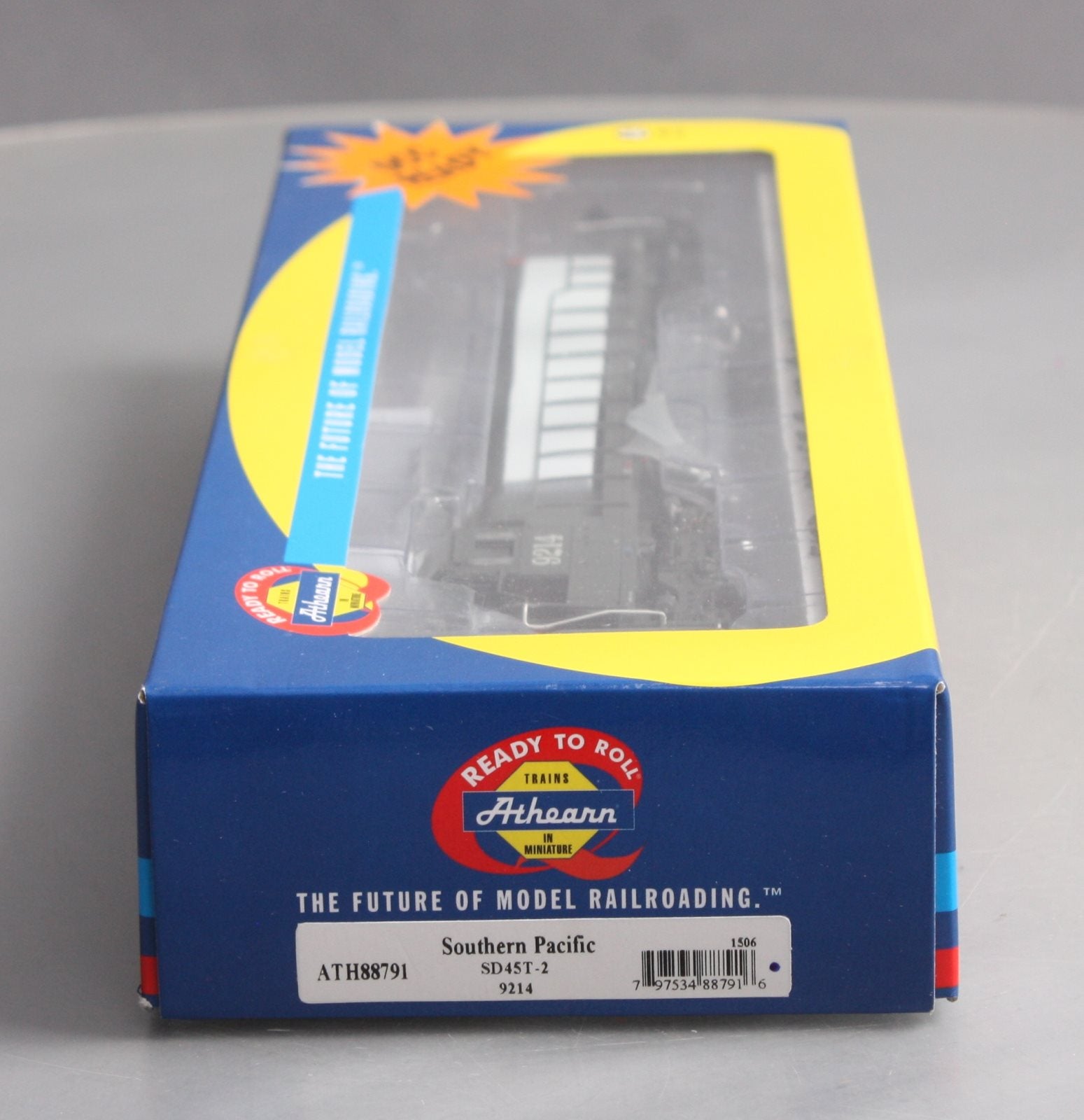 Athearn 88791 HO Scale Southern Pacific SD45T-2 Diesel Engine #9214