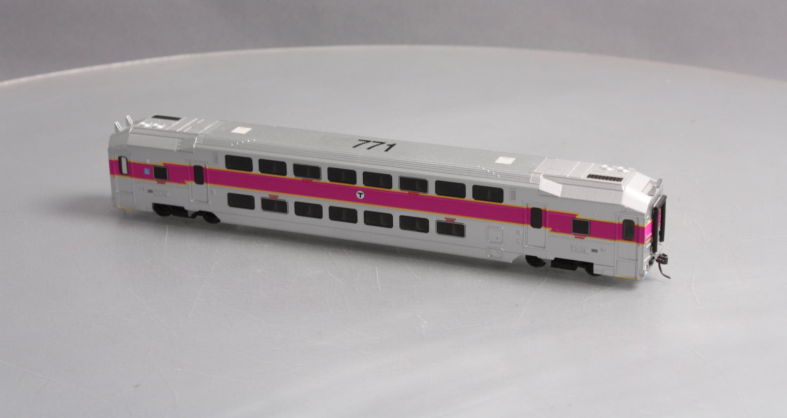 Atlas 20004851 HO Scale Modern Commuter Trains Multi-Level Trailer #771