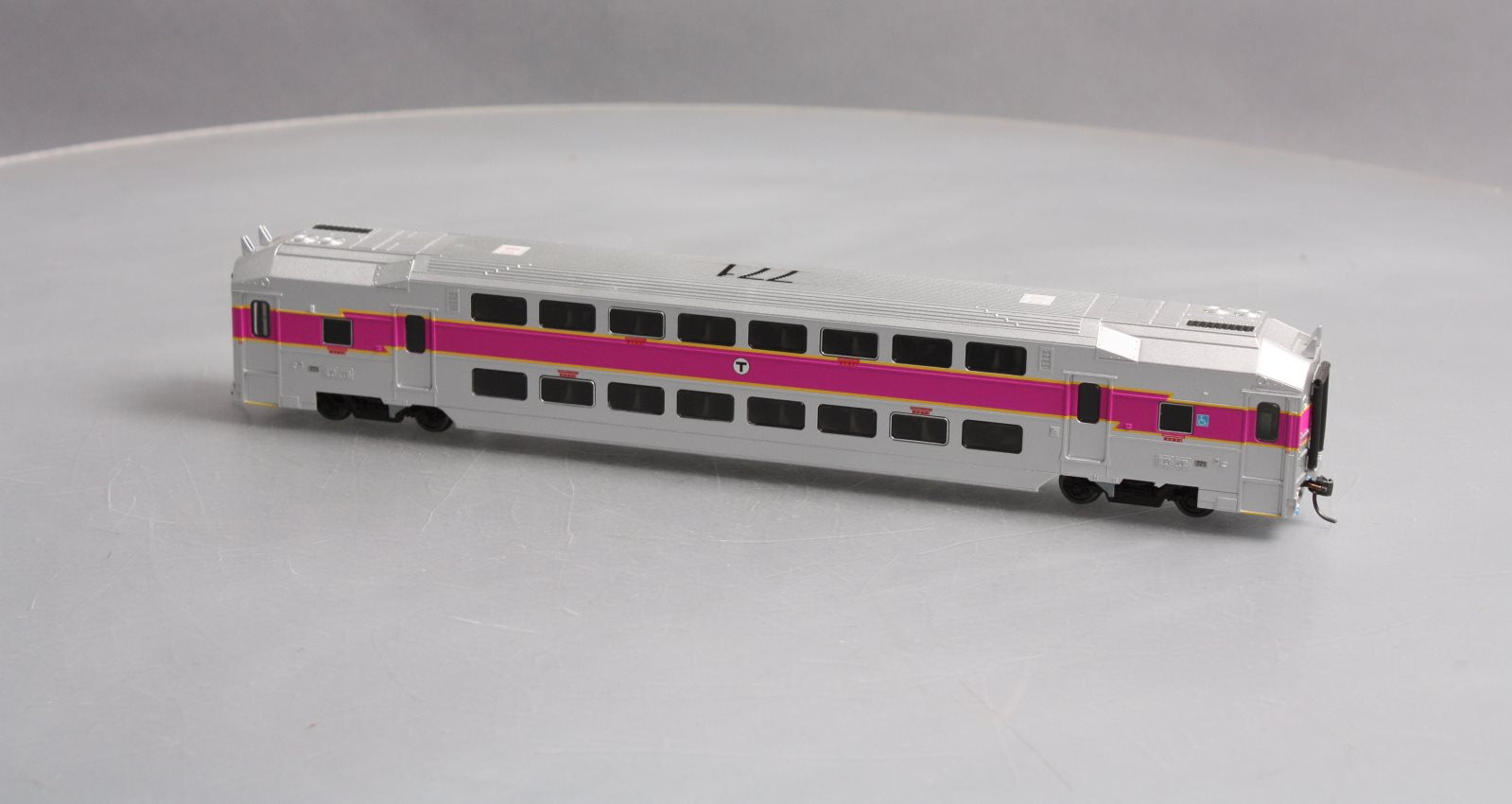 Atlas 20004851 HO Scale Modern Commuter Trains Multi-Level Trailer #771