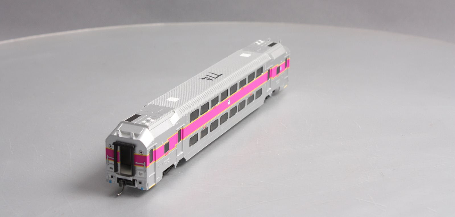 Atlas 20004852 HO Scale Modern Commuter Trains Multi-Level Trailer Car #774