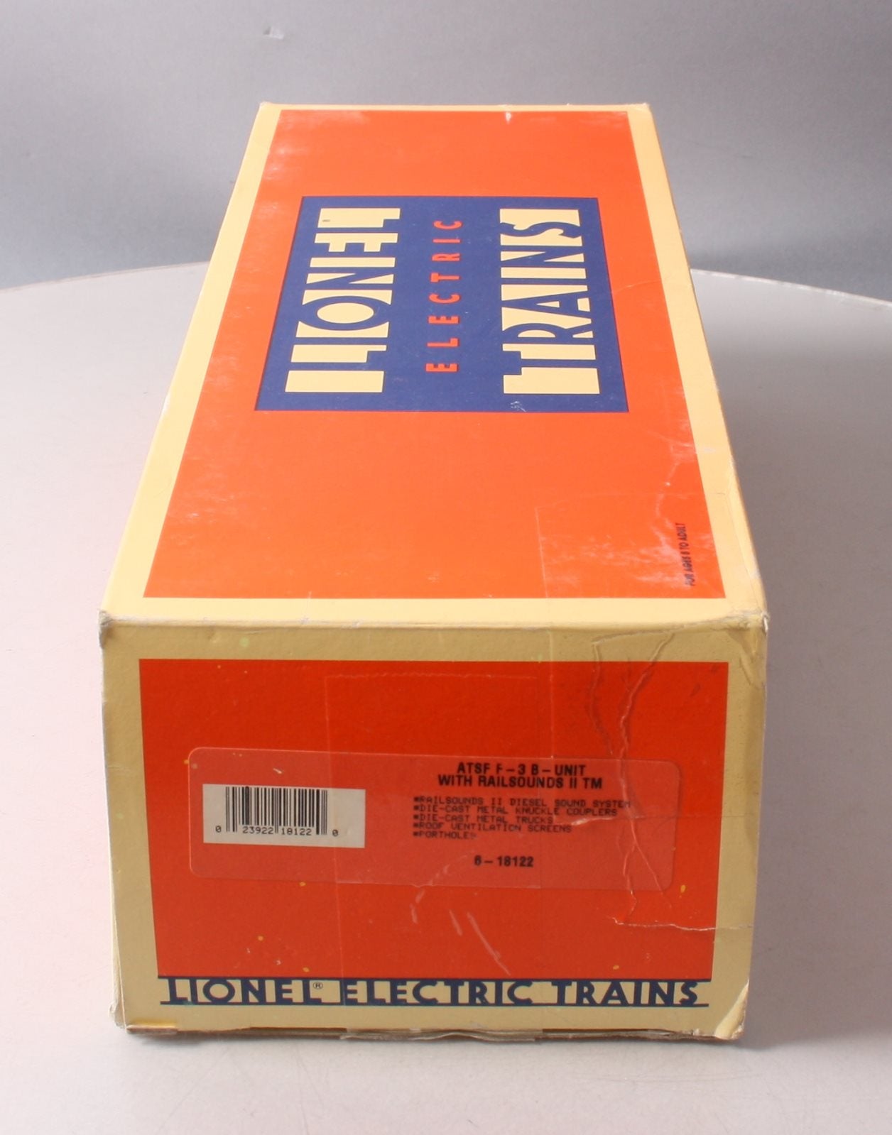 Lionel 6-18122 O Santa Fe F3 Blue/Yellow Non-Powered Diesel B-Unit w/RS II #200B NIB