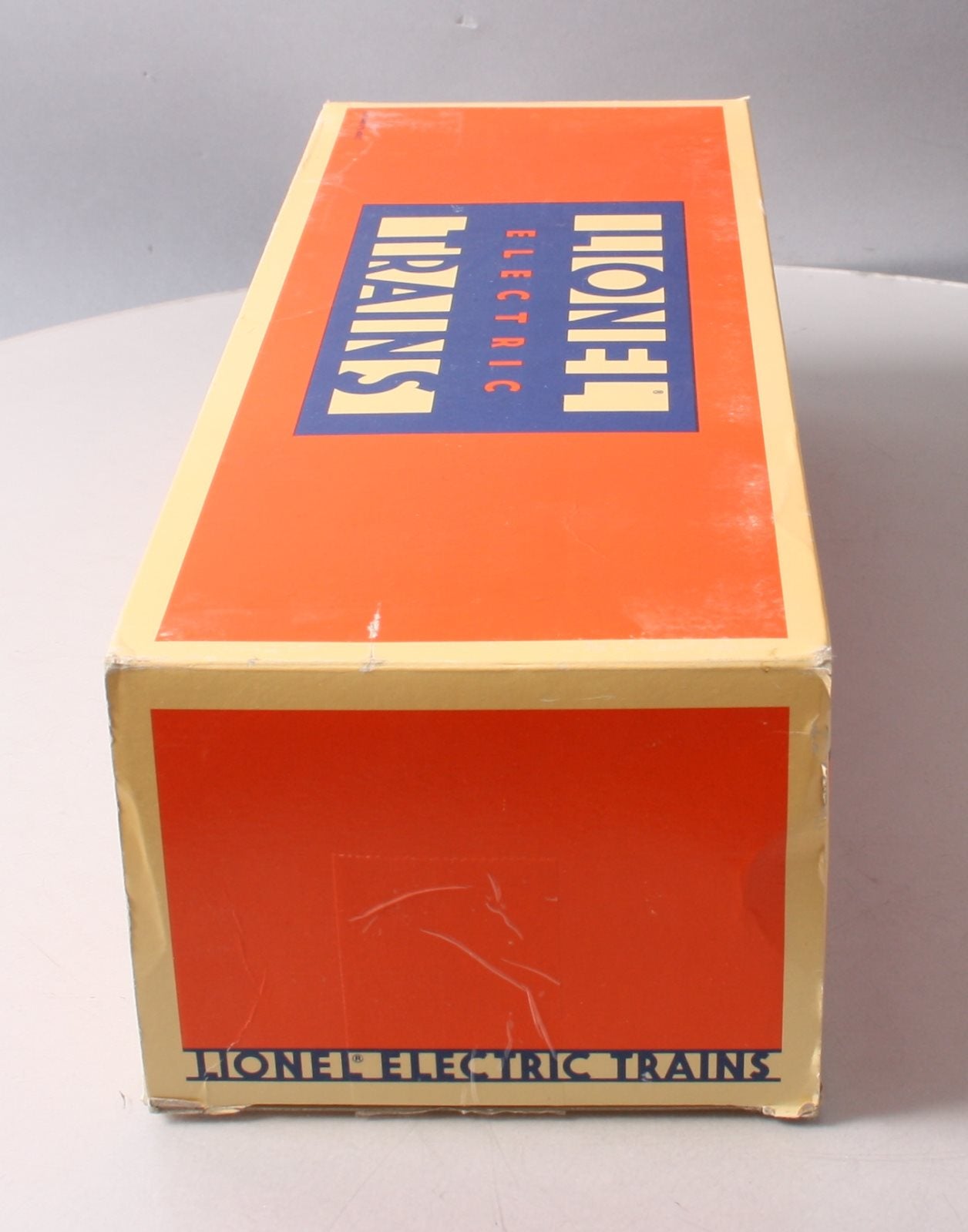 Lionel 6-18122 O Santa Fe F3 Blue/Yellow Non-Powered Diesel B-Unit w/RS II #200B LN/Box
