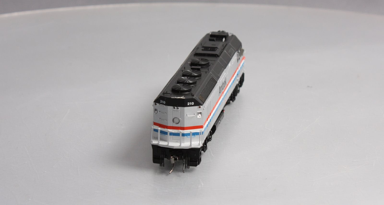 Rapido Trains 83504 HO Amtrak Modern F40PH with Sound #210