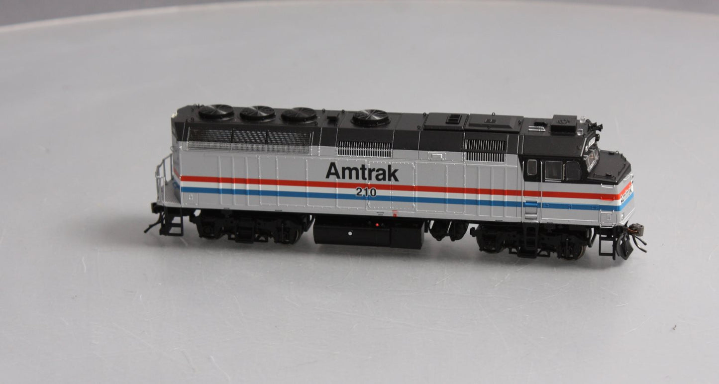 Rapido Trains 83504 HO Amtrak Modern F40PH with Sound #210
