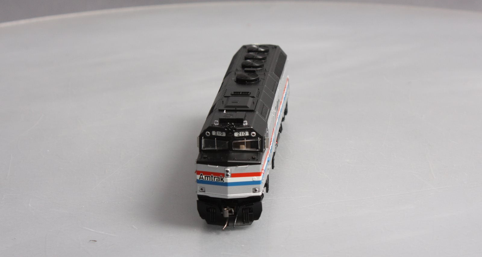 Rapido Trains 83504 HO Amtrak Modern F40PH with Sound #210