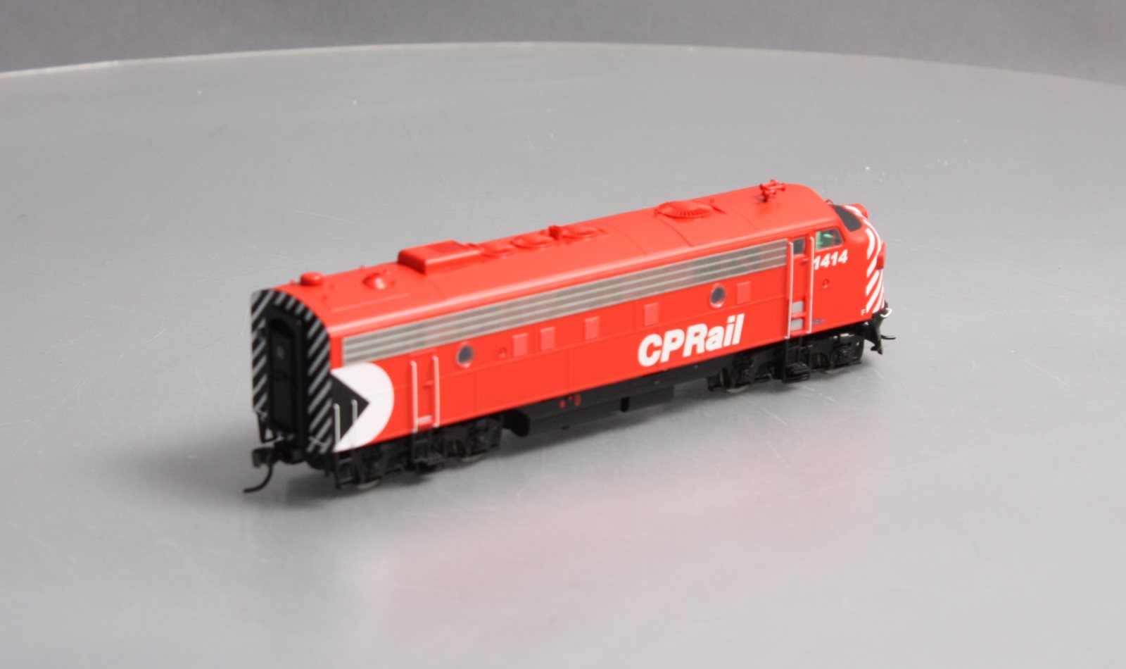 InterMountain 49989S HO CP EMD FP9 Diesel Locomotive with LokSound & DCC