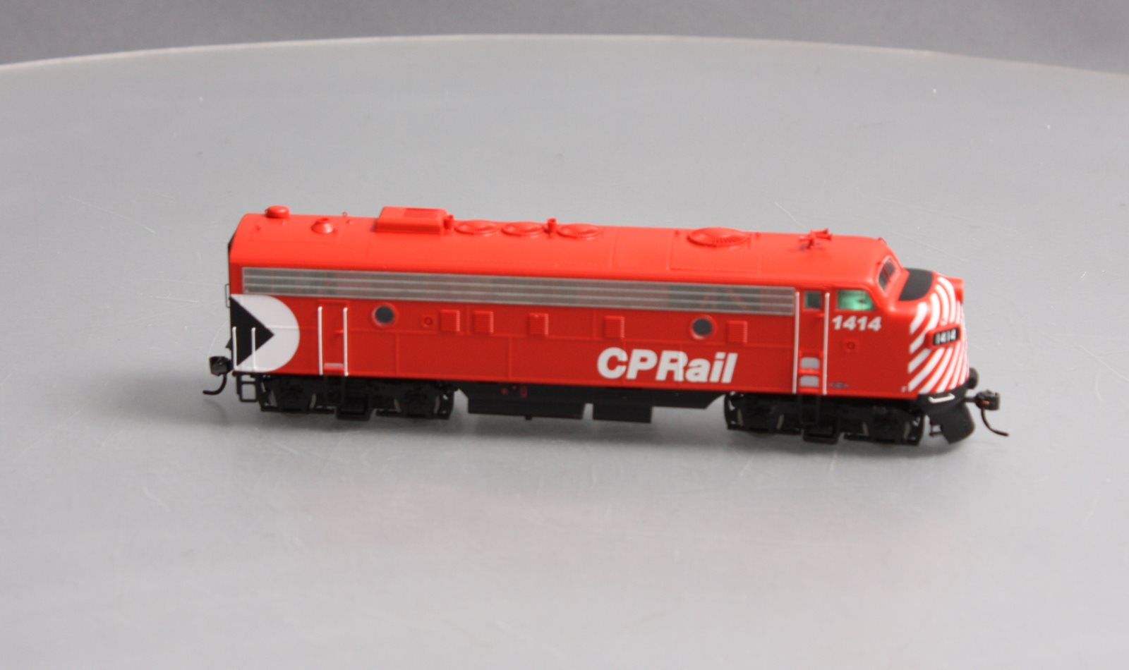 InterMountain 49989S HO CP EMD FP9 Diesel Locomotive with LokSound & DCC