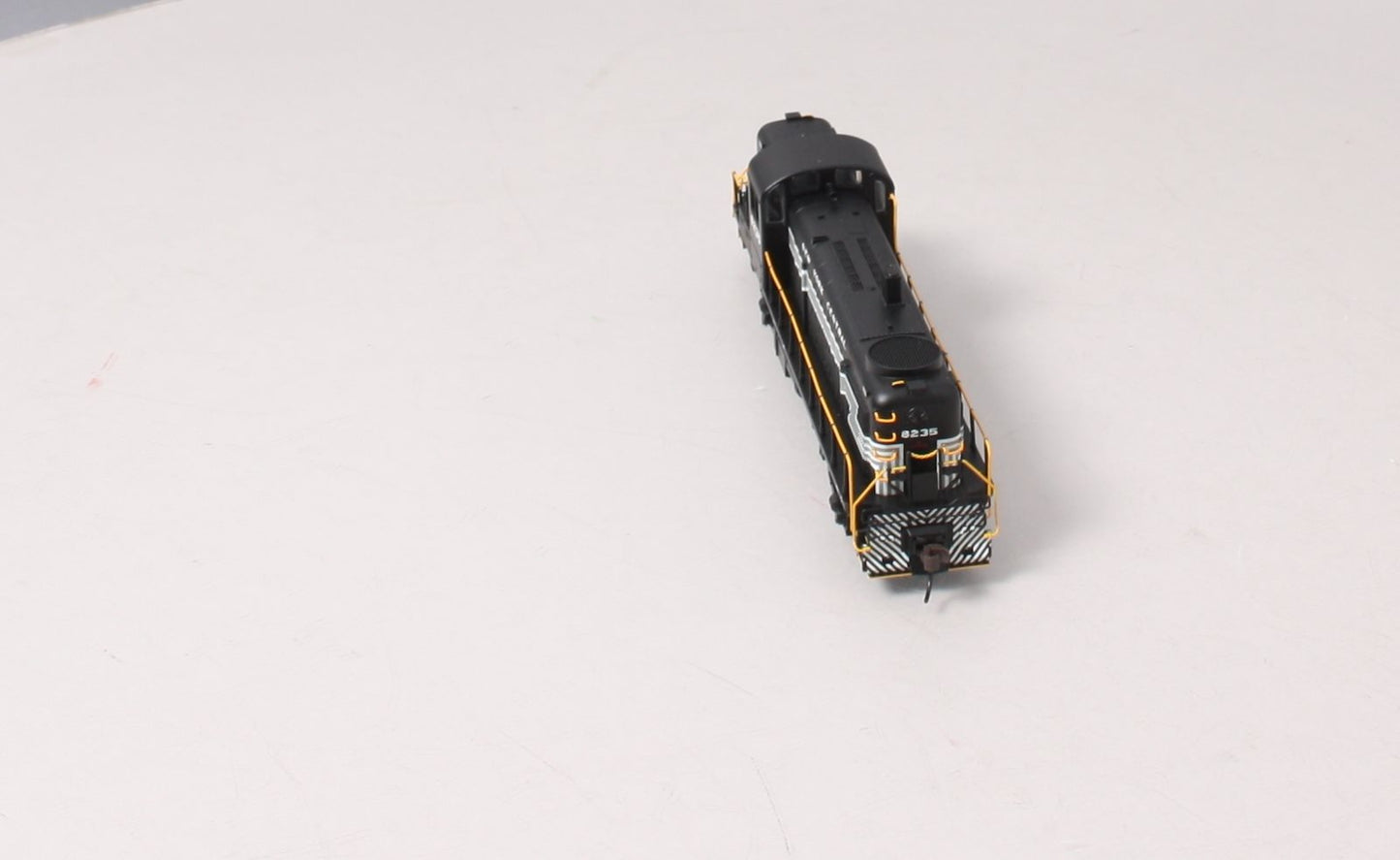 Atlas 10001937 HO New York Central Silver Series RS-3 Locomotive #8235