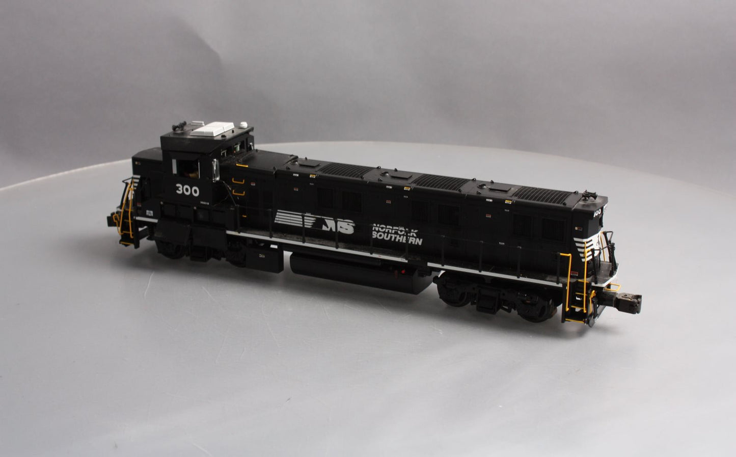 Lionel 6-28323 O VISIONLINE Norfolk Southern Genset Diesel Switcher #300