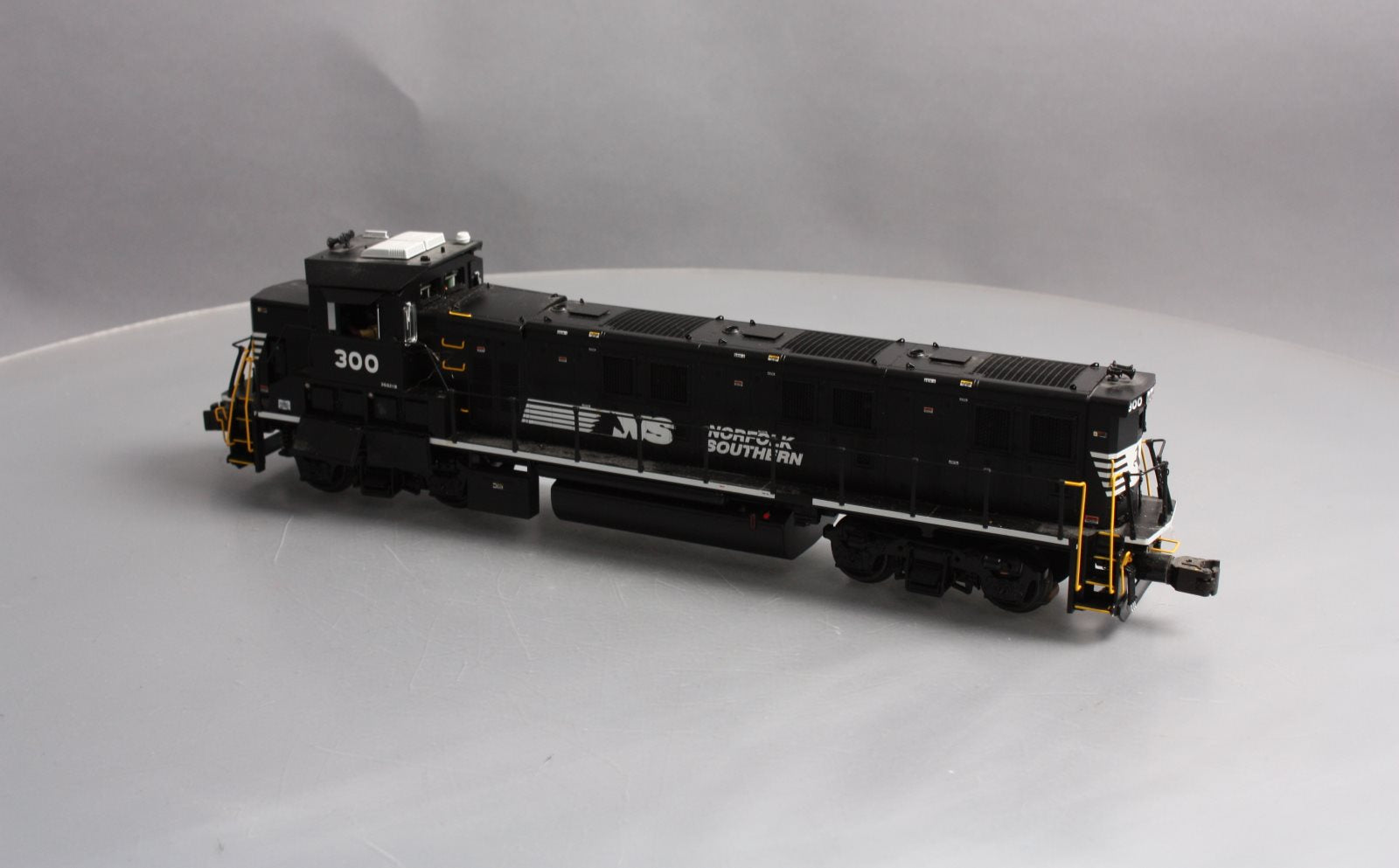 Lionel 6-28323 O VISIONLINE Norfolk Southern Genset Diesel Switcher #300