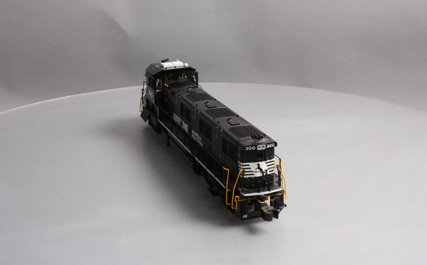 Lionel 6-28323 O VISIONLINE Norfolk Southern Genset Diesel Switcher #300