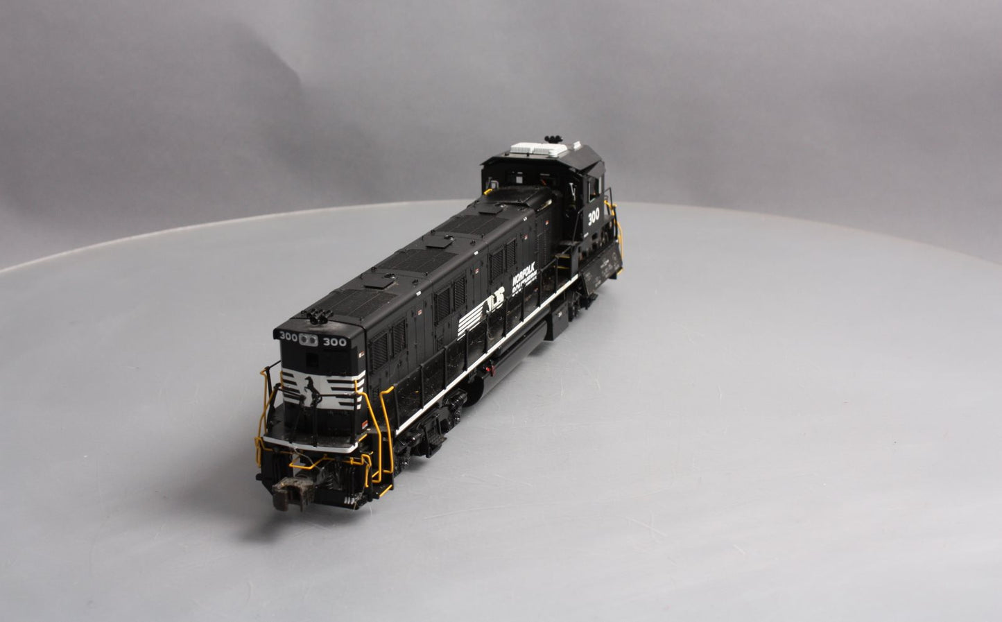 Lionel 6-28323 O VISIONLINE Norfolk Southern Genset Diesel Switcher #300