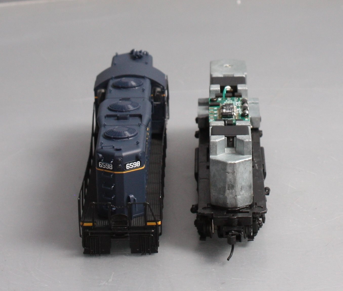 Proto 2000 21693 HO Scale Baltimore & Ohio Powered Diesel Locomotive #6598