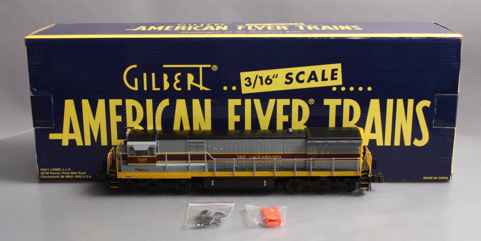 American Flyer 6-48142 S Scale Erie Lackawanna U33C Diesel Locomotive #3320