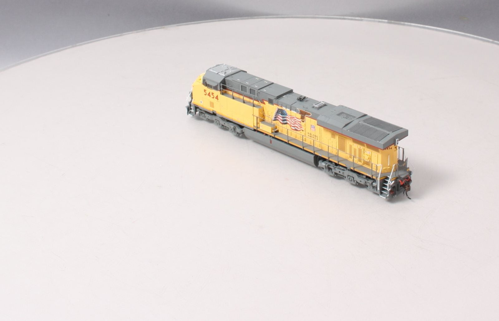 Athearn G83086 HO Union Pacific ES44AC with PTC Diesel Locomotive #5454