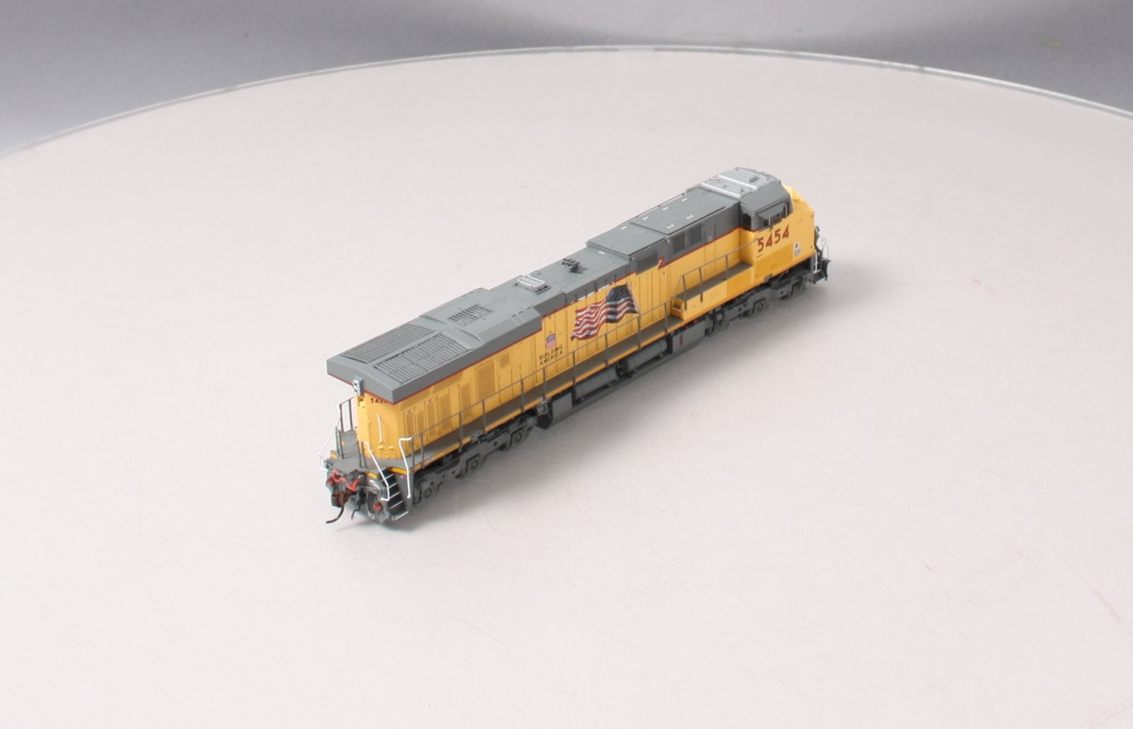 Athearn G83086 HO Union Pacific ES44AC with PTC Diesel Locomotive #5454