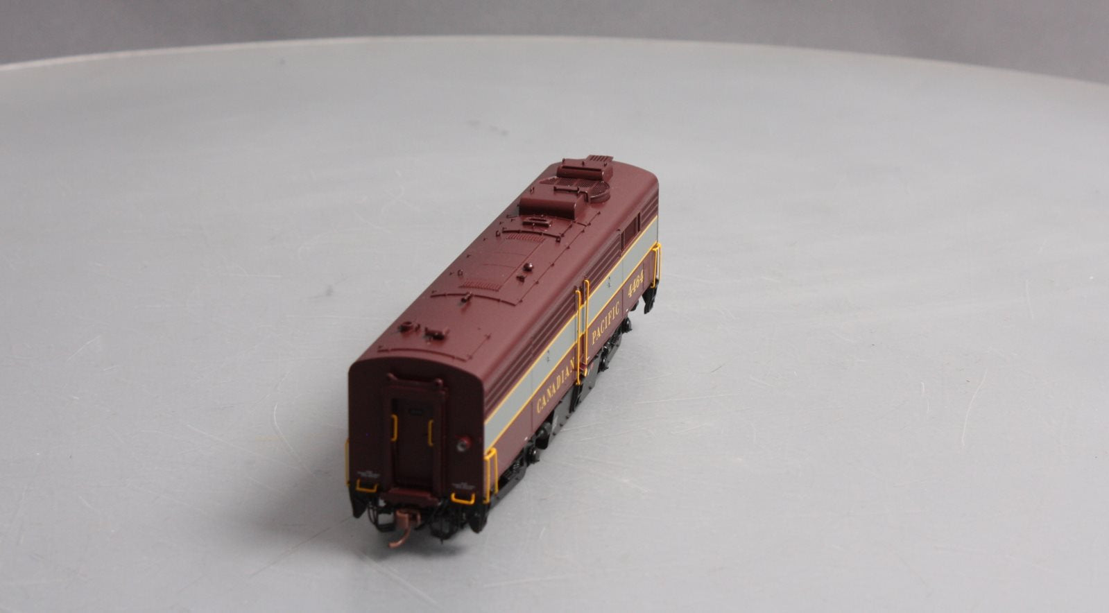 Rapido Trains 22009 HO Canadian Pacific MLW FPB-2 Diesel Locomotive #4464