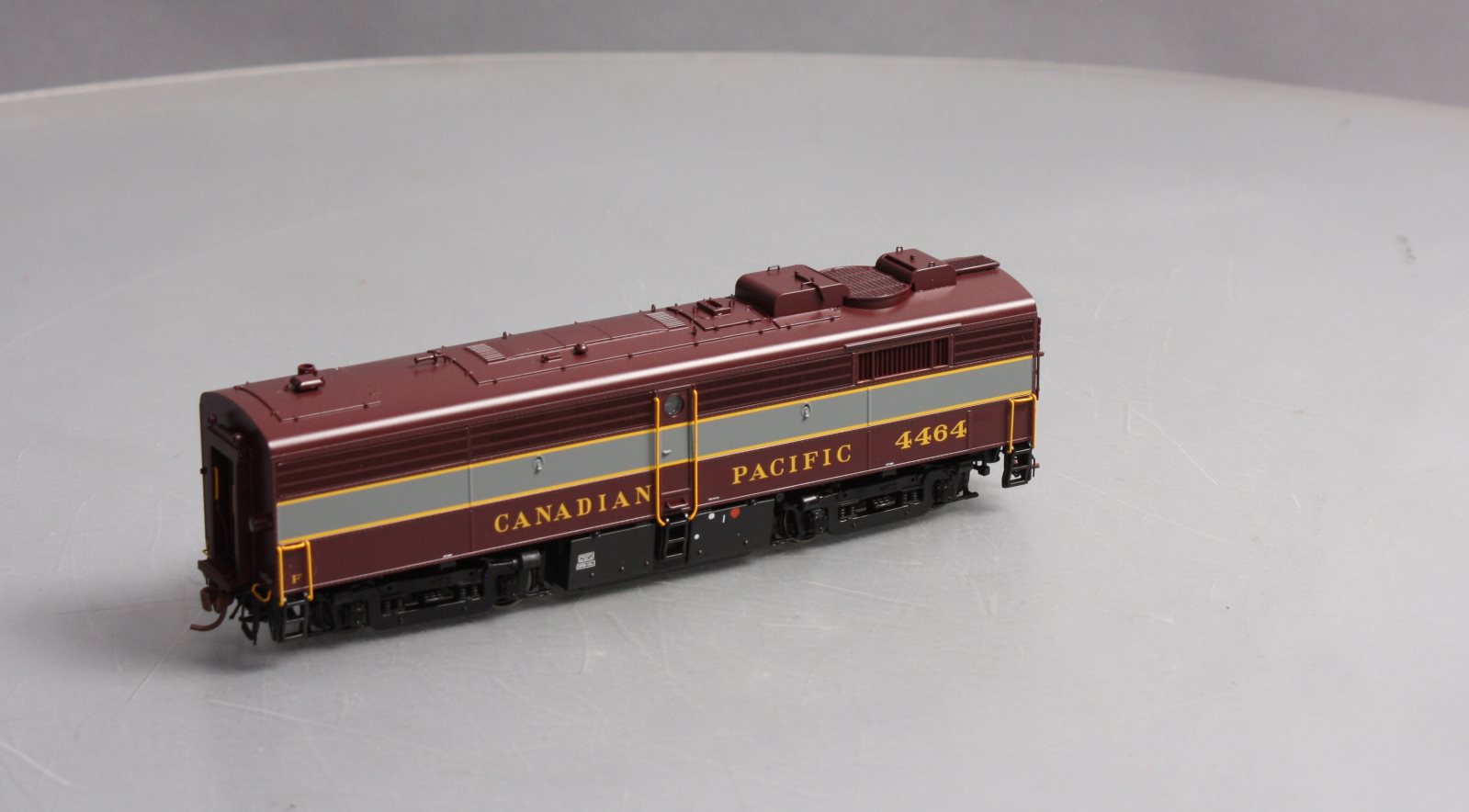 Rapido Trains 22009 HO Canadian Pacific MLW FPB-2 Diesel Locomotive #4464